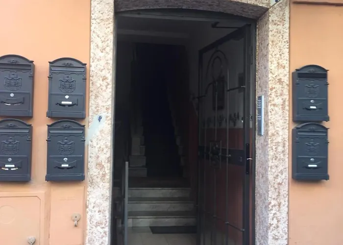 Angelo Ai Musei Vaticani * روما